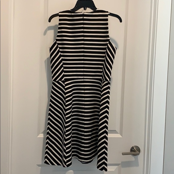 Classic Black and White Stripes Michael Kors Dress - Picture 6 of 6